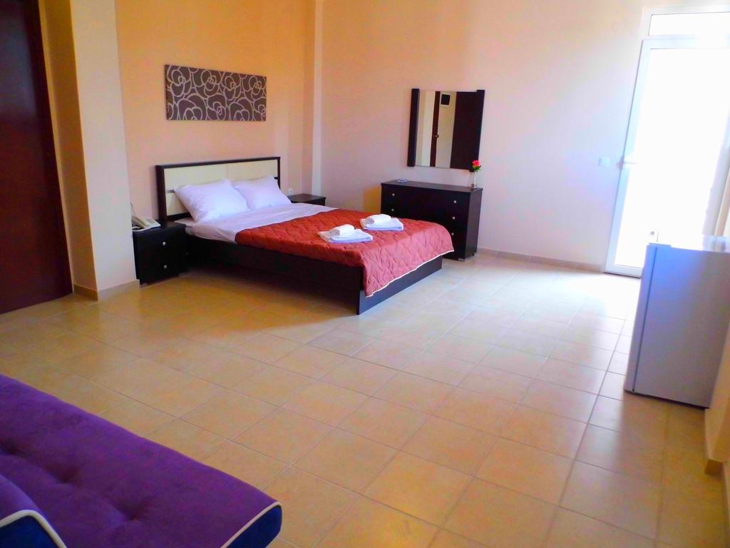 Golden Beach Hotel Metamorfosi  Ngoại thất bức ảnh