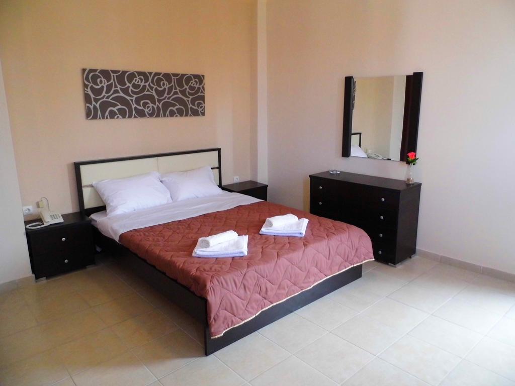 Golden Beach Hotel Metamorfosi  Ngoại thất bức ảnh